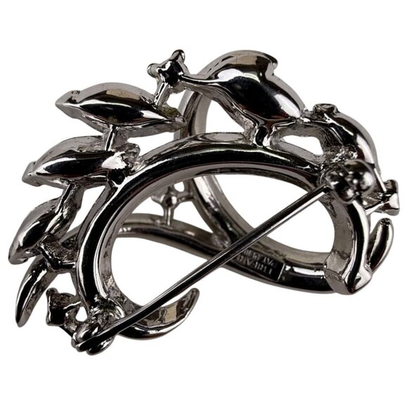 Trifari Vintage Silver Tone Rhinestone Sapphire Blue Crescent Brooch Pin Elegant - Picture 4 of 6